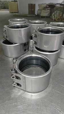 Buy Stainless Steel 201 Fastening Material EPDM / NBR Seal Ring Grip-type Pipe Clamp for Gas Industry Applications online manufacture