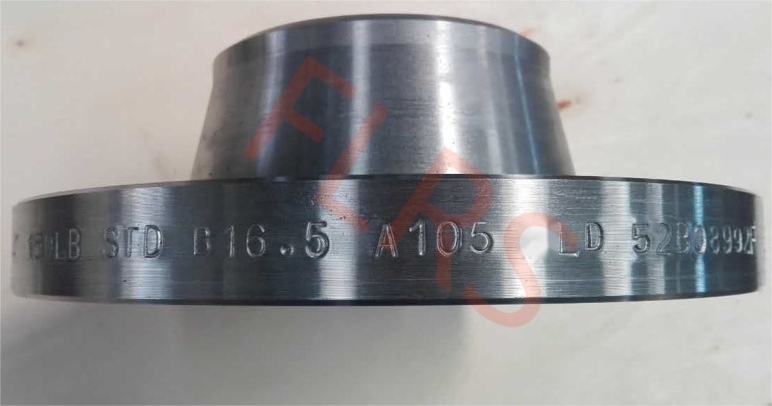 Flat Face Welding Neck Pipe Flange Carbon Steel Painted 150LB